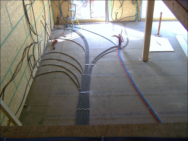 gal/AkadienHomes/Situation_des_Travaux_au_23_juin_2011/100_4222.JPG