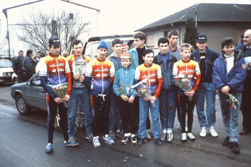 gal/Archives/Un_melange_de_Photos_des_annees_1980_1995/Scan10036__3_.JPG