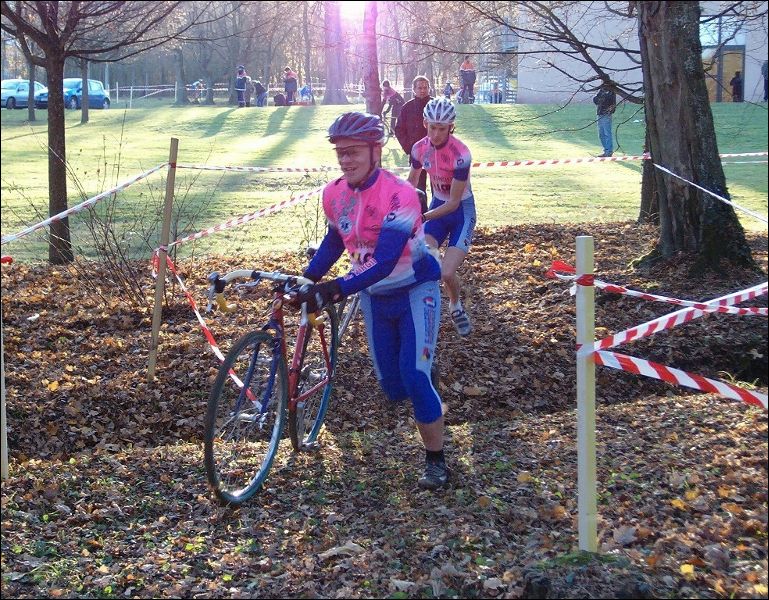 gal/Cyclo_Cross_2007/Seniors_18_novembre_2007/philou_2.JPG