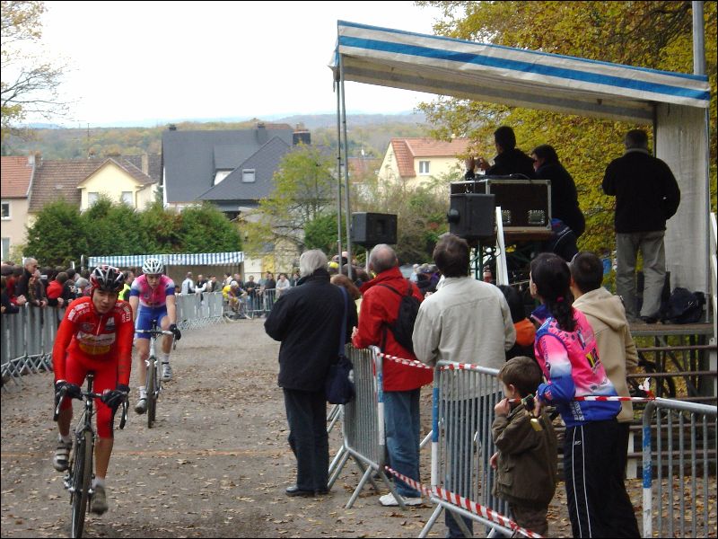 gal/Cyclo_Cross_2008/Cyclo_Cross_Elites_26_octobre_2008/DSC09332.JPG