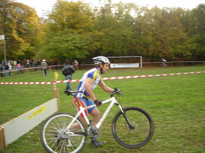 gal/Cyclo_Cross_2008/Cyclo_Cross_Elites_26_octobre_2008/DSCN2253.JPG