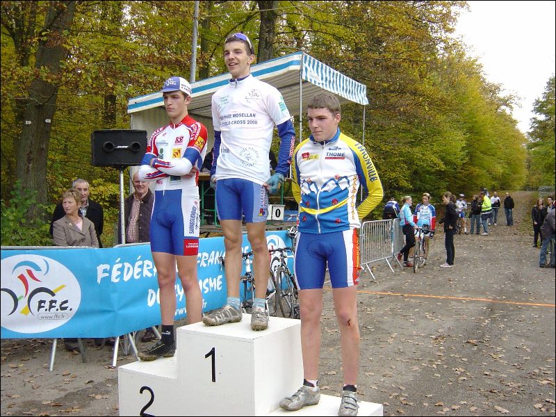 gal/Cyclo_Cross_2008/Epreuve_Juniors_26_octobre_2008_Yutz/DSC09302.JPG