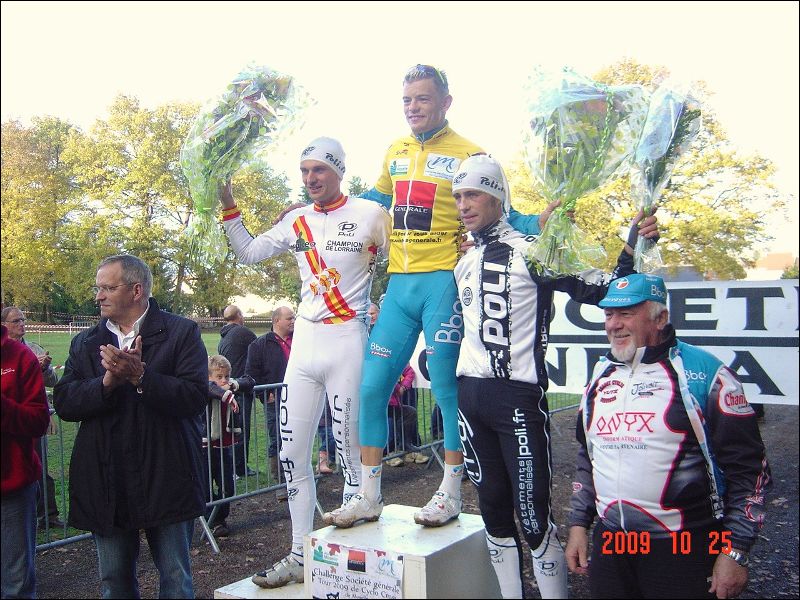 gal/Cyclo_Cross_2009/Cyclo_Cross_Seniors_Yutz_25_octobre_2009/DSC06088.JPG