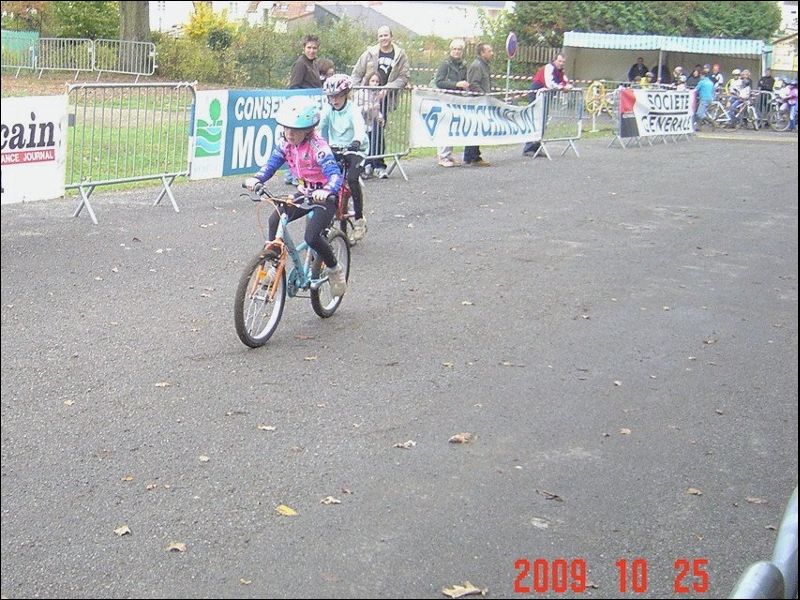 gal/Cyclo_Cross_2009/Epreuves_Jeunes_Yutz_2009/DSC06017.JPG