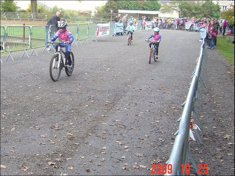gal/Cyclo_Cross_2009/Epreuves_Jeunes_Yutz_2009/DSC06019.JPG
