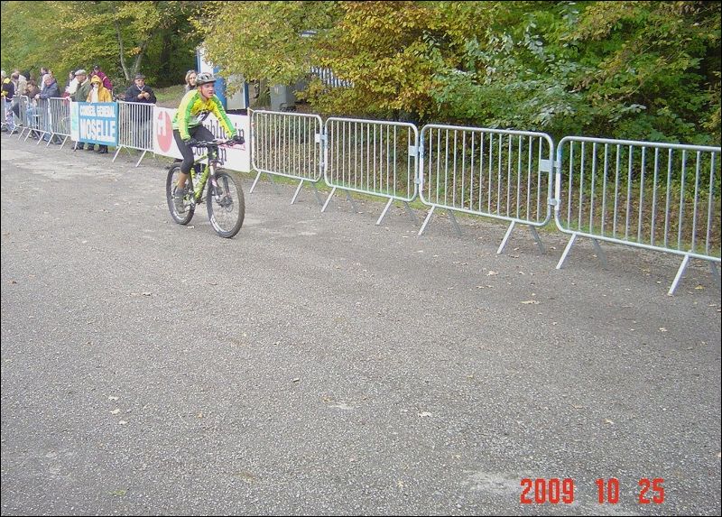 gal/Cyclo_Cross_2009/Epreuves_Jeunes_Yutz_2009/DSC06038.JPG