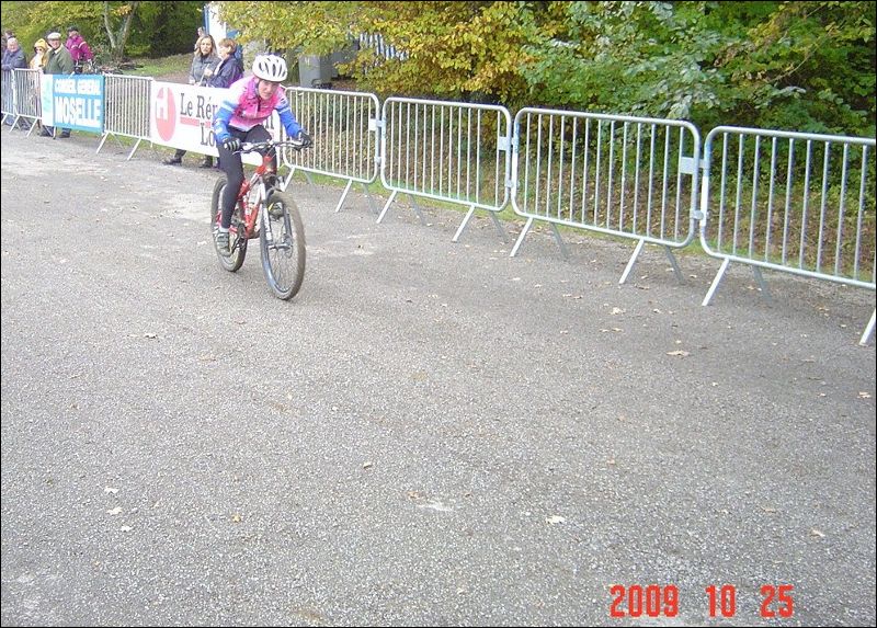 gal/Cyclo_Cross_2009/Epreuves_Jeunes_Yutz_2009/DSC06041.JPG