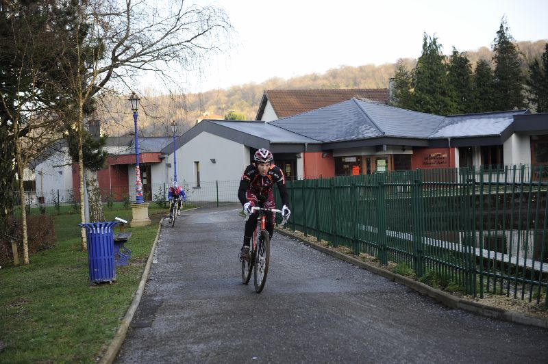gal/Cyclo_croos_2011_2012/Cyclo_Cross_Longlaville_2012/_GSN0817.JPG