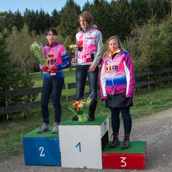 gal/Cyclo_croos_2011_2012/Cyclo_cross_Hettange_Grande_octobre_2012/Podium_Dames_CC_Hettange_2012.jpg