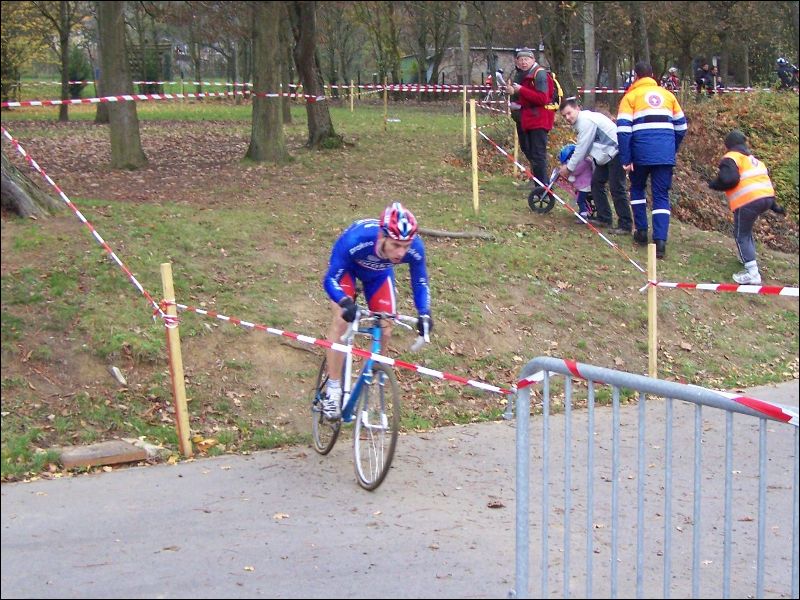 gal/Cyclo_croos_2011_2012/Cyclo_cross_Volkrange_13_11_2011/105_4798.JPG