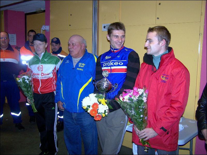 gal/Cyclo_croos_2011_2012/Cyclo_cross_Volkrange_13_11_2011/105_4850.JPG