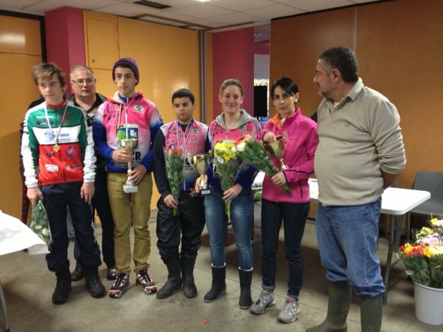 gal/Cyclo_croos_2011_2012/Podiums_Cyclo_Cross_Volkrange_2012/Podium_Cadets_et_Dames.JPG