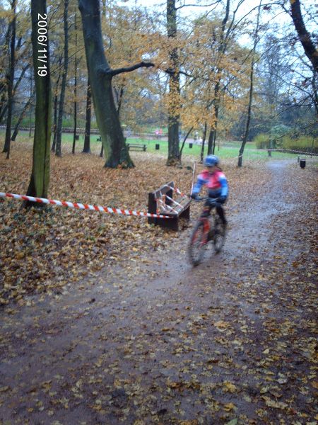gal/Cyclo_cross_Volkrange_2006/IMAG0418.JPG