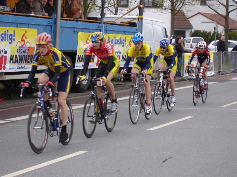 gal/Saison_2006/Course_Junior_Sarrelouis_2006/Echappee.JPG